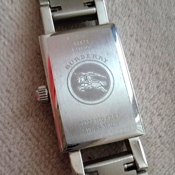 Burberry women's stainless steel watch - Picture 6 of 8